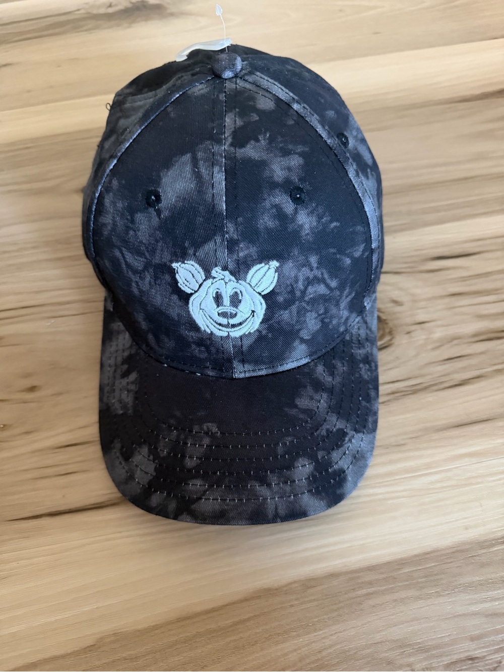New Disney Mickey Mouse Jack-o-lantern glow in the dark hat tie-dye